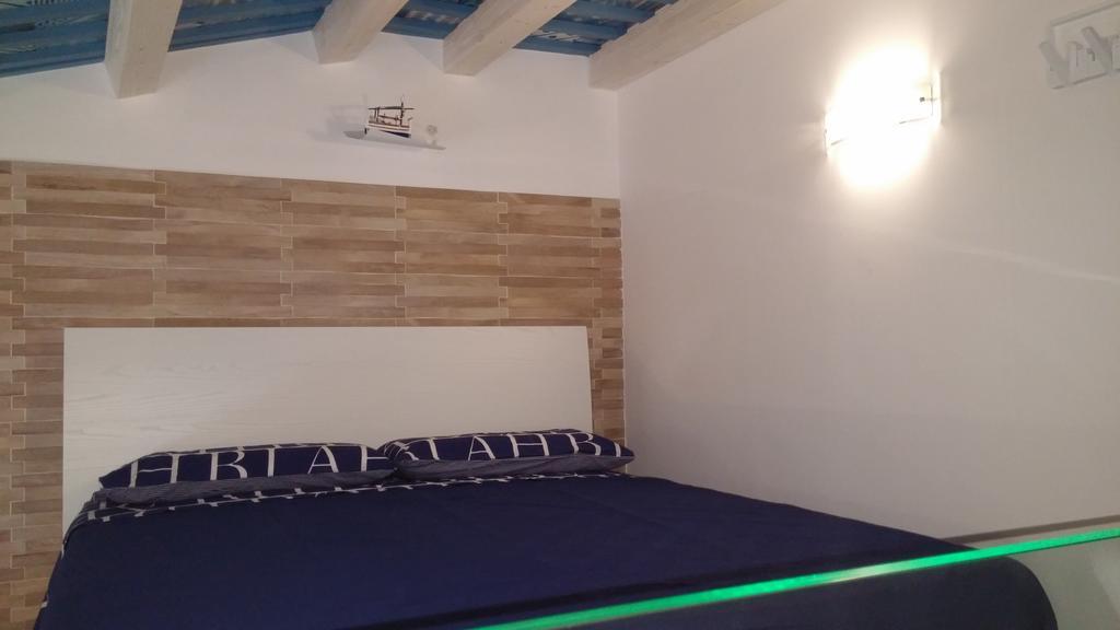 La Casetta Nel Porto Castellammare del Golfo Kamer foto
